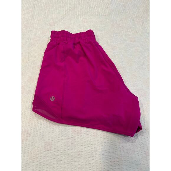 lululemon athletica Pants - Lululemon hotty hot shorts purple highlight high rise size 4 women